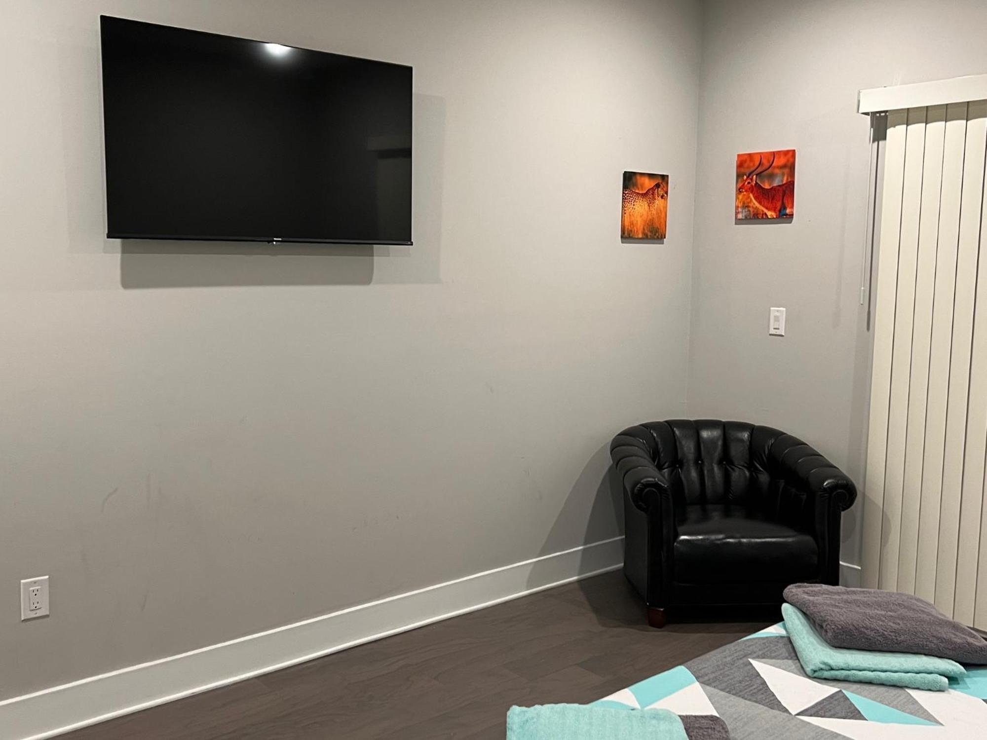 Modern 2Br 2Ba Apartment With Rooftop In Brewerytown Filadelfia Esterno foto